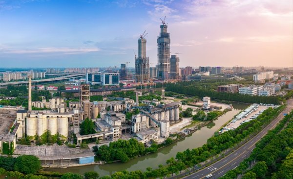 炒股配资找配资 安藤忠雄等建筑师出手，浦东张江水泥厂焕新亮相